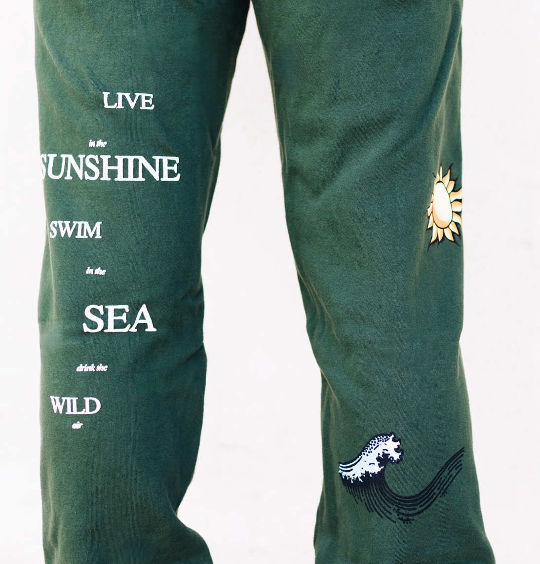 Live in the Sunshine Sweatpants - Forest Green